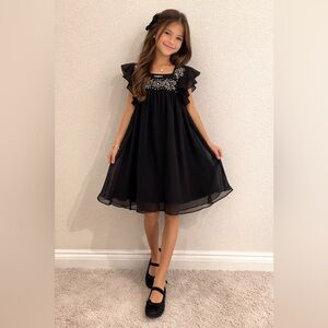 Girls dress size medium